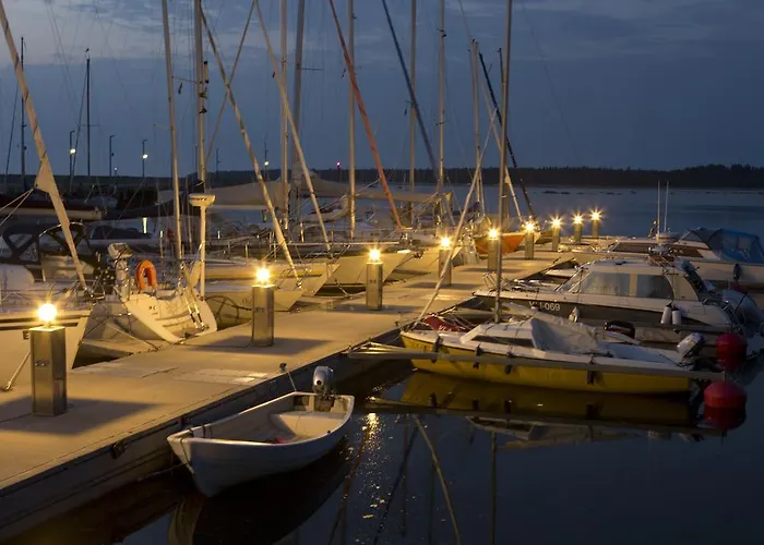 Dirhami Guesthouse 3* Dirhami